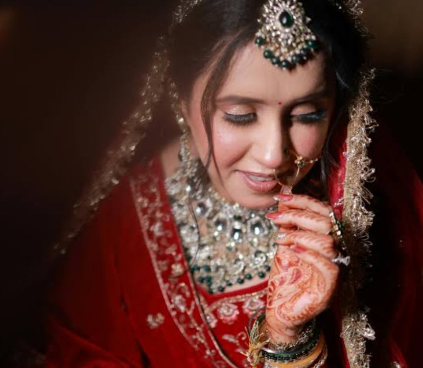 Makeup Artist Naureen Khan – Pendraroad - FAQ