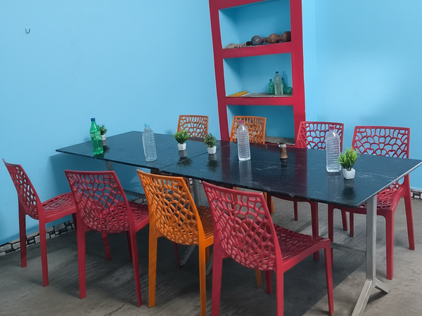 Apna Biryani Sentar – Seating Area