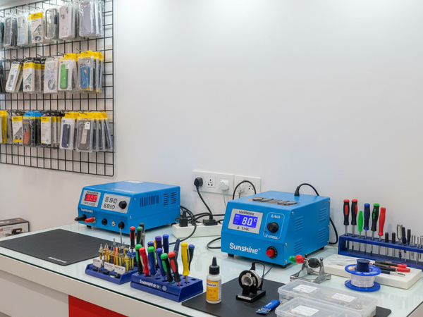 GPM Mobile repair workstation – tools and equipment – square optimized