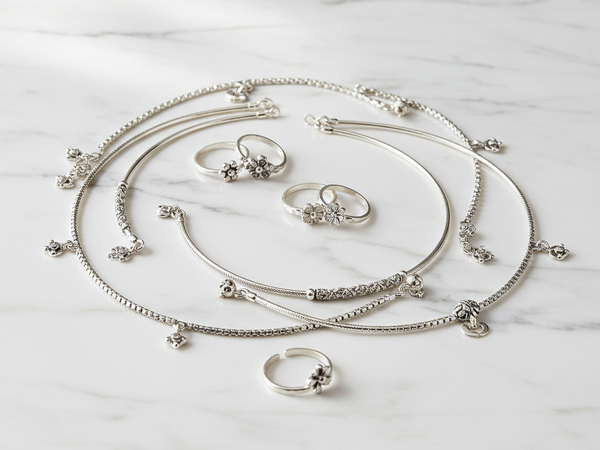 Silver Anklets and Toe Rings – Shri Jamuna Jewellers