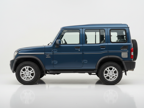 Mahindra Bolero - Side Profile View