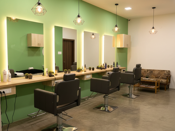 Salon Interior – Gallery Image 1